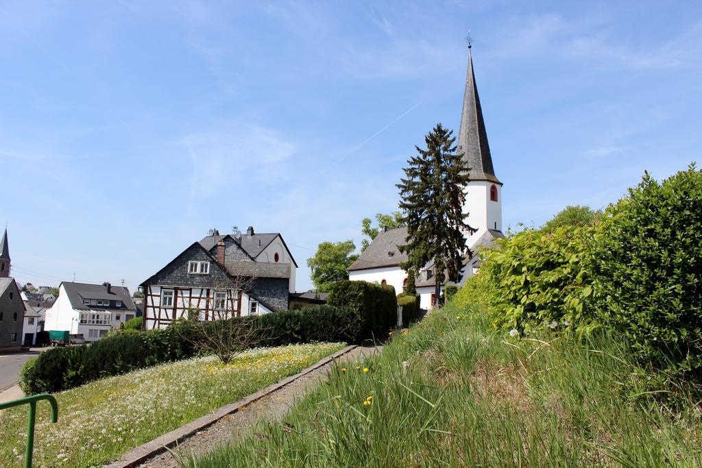 Hotel Schinderhannes Sohren Kamer foto