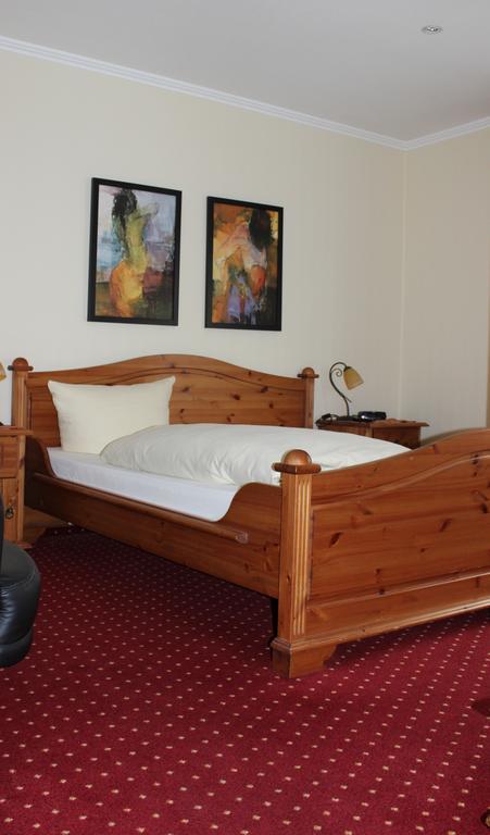 Hotel Schinderhannes Sohren Buitenkant foto